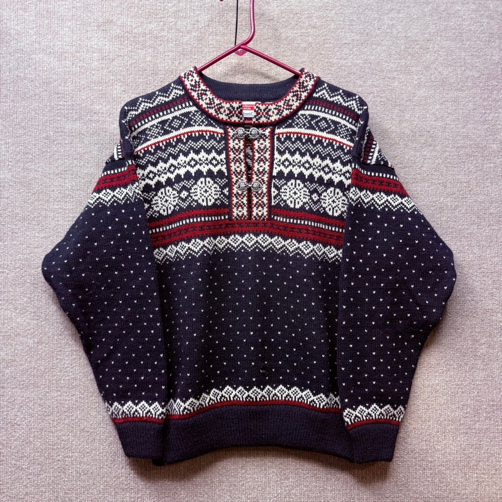 Scandinavian Style Ornadel Fair Isle Sweater Navy Red White Nordic Clasps Small